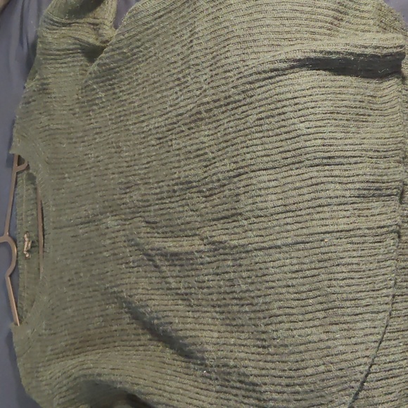 Sweater - Picture 3 of 3